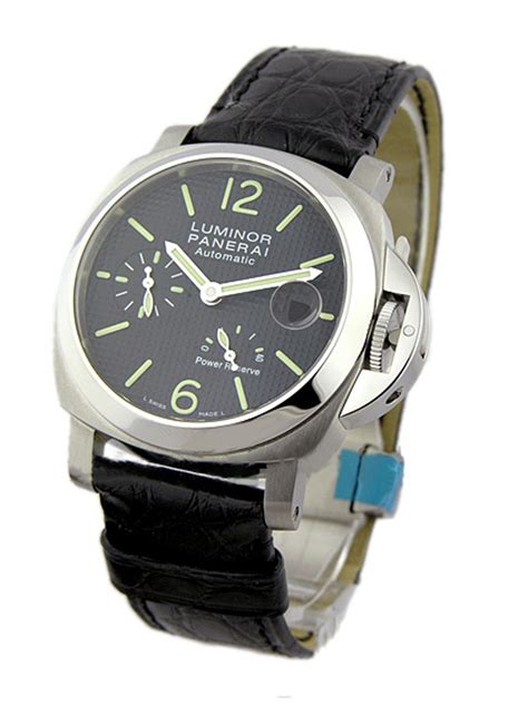 panerai luminor power reserve 40mm|panerai luminor automatic with date.